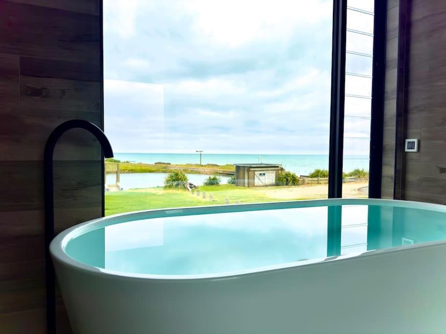 Luxury Absolute Ocean View Lodge Waverley Экстерьер фото